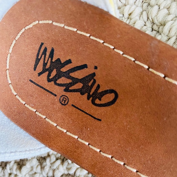 White Mossimo sandals with ankle buckle. - Picture 8 of 8